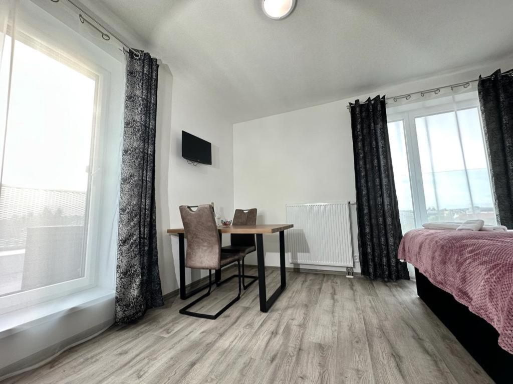 Sky Apartments 503