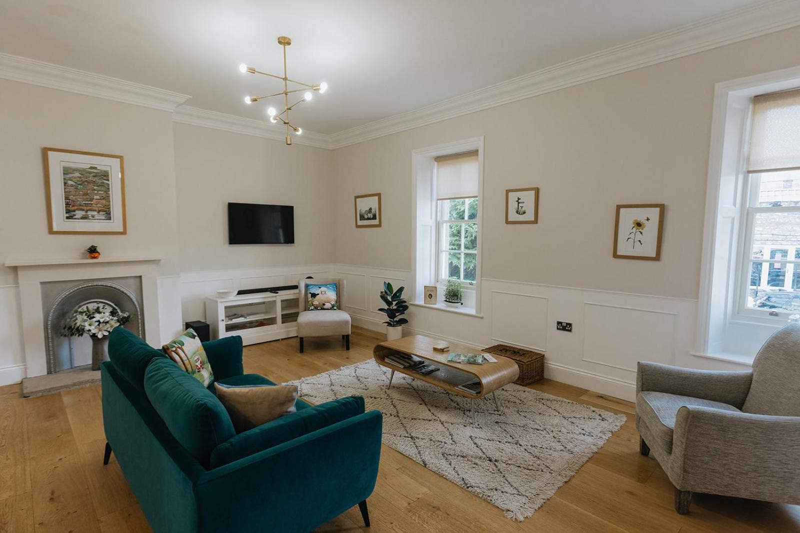 SWALEDALE, OLD SCHOOL ROOMS - Luxury Apartment in Richmond, North Yorkshire view 3