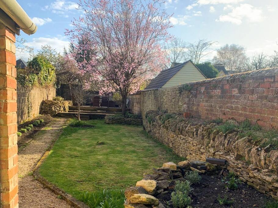 Bay Tree House by Signature Stays - Cosy Cottage - Moreton-in-Marsh - Cotswold