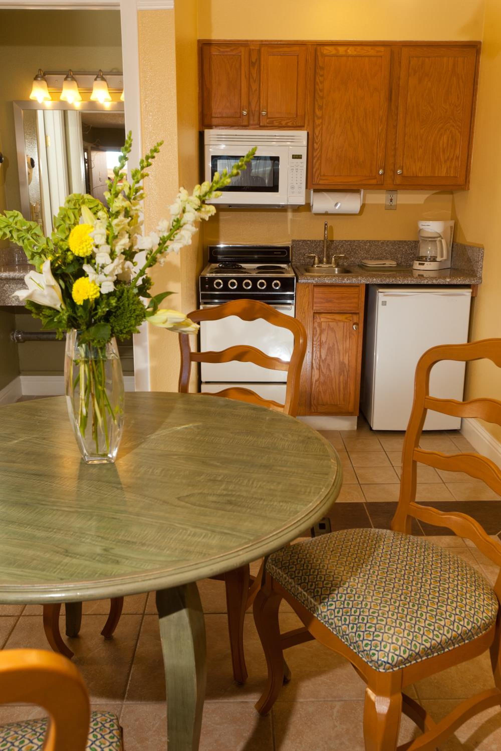 Reno Vacations - Legacy Vacation Resorts - Reno - Property Image 5