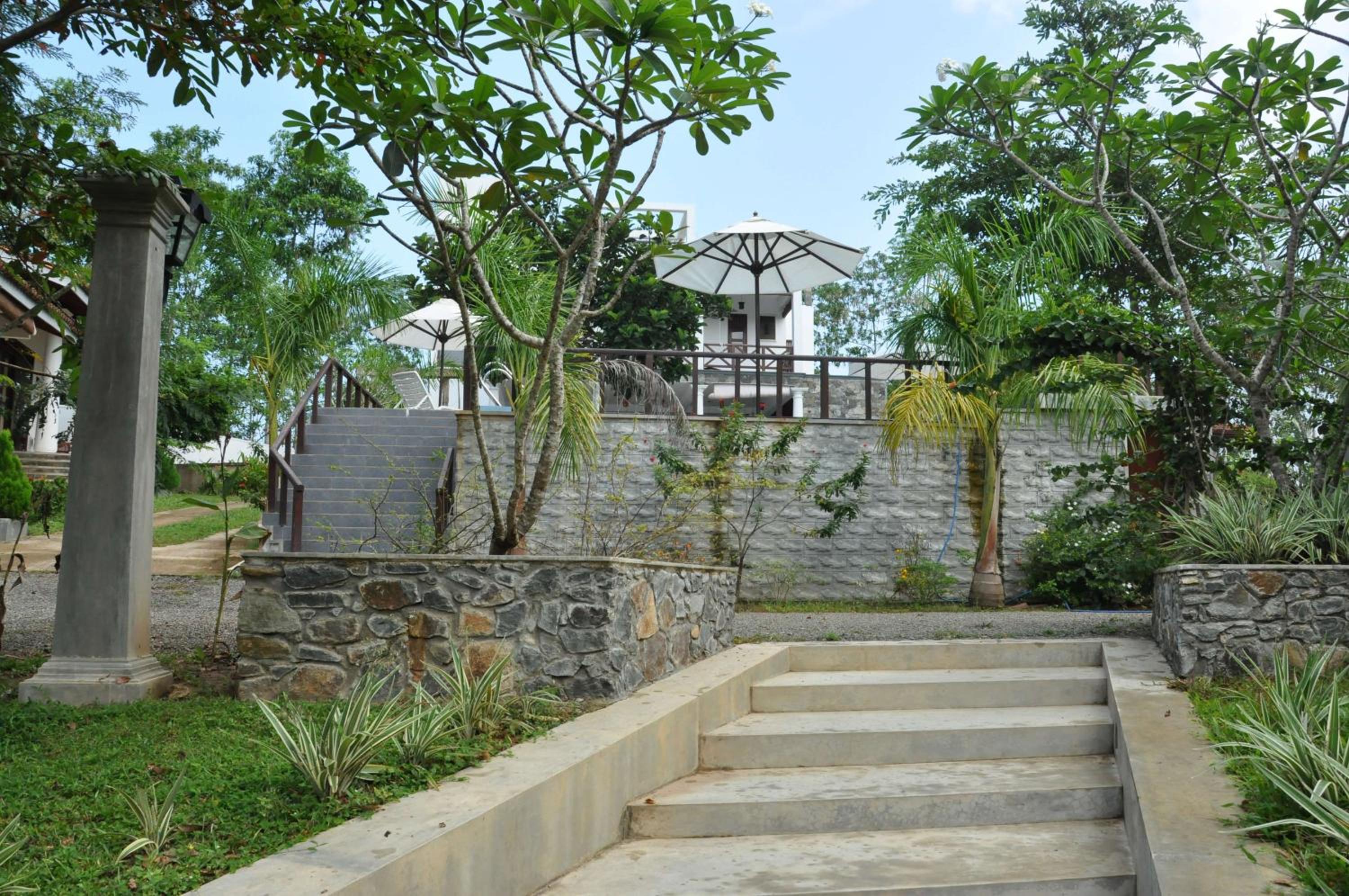 Fort Edge Retreat