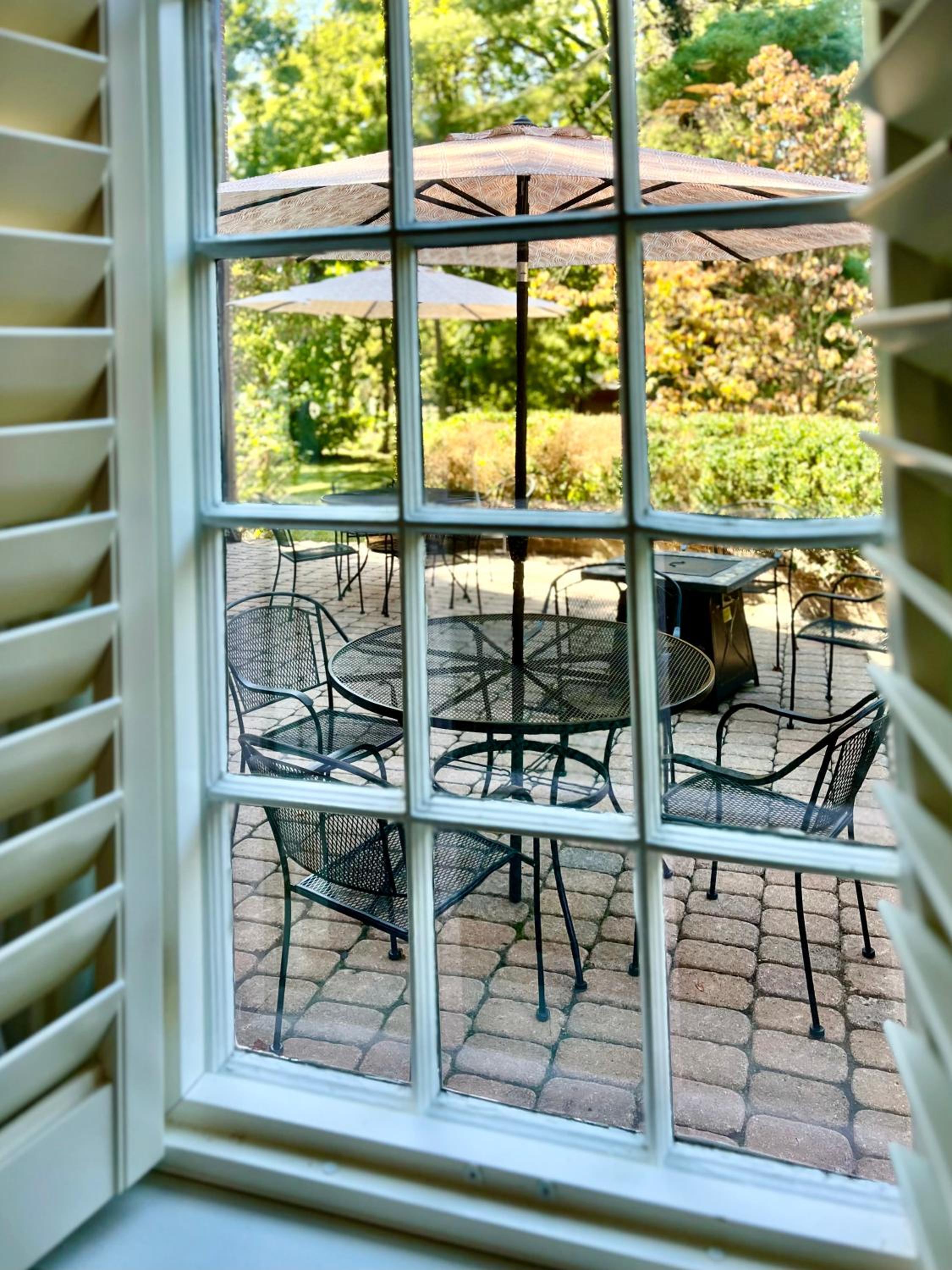 Charred Oaks Inn - Property Image 27