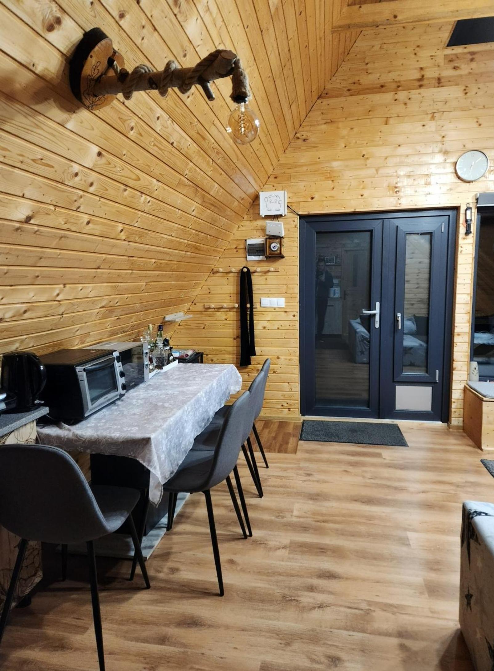 Cabana Lupul din Apuseni view 4