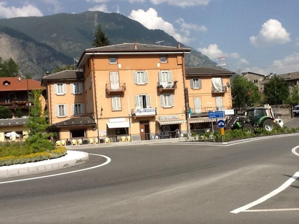 Hotel Mansarda Monte Bianco - Image 1