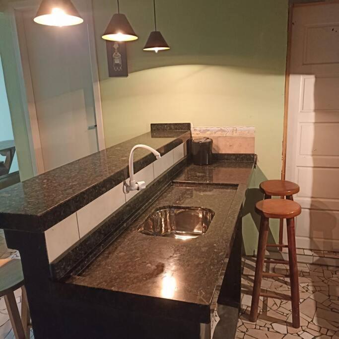Casa Verde - 5 quartos a 600m Praia e próximo Beto Carrero