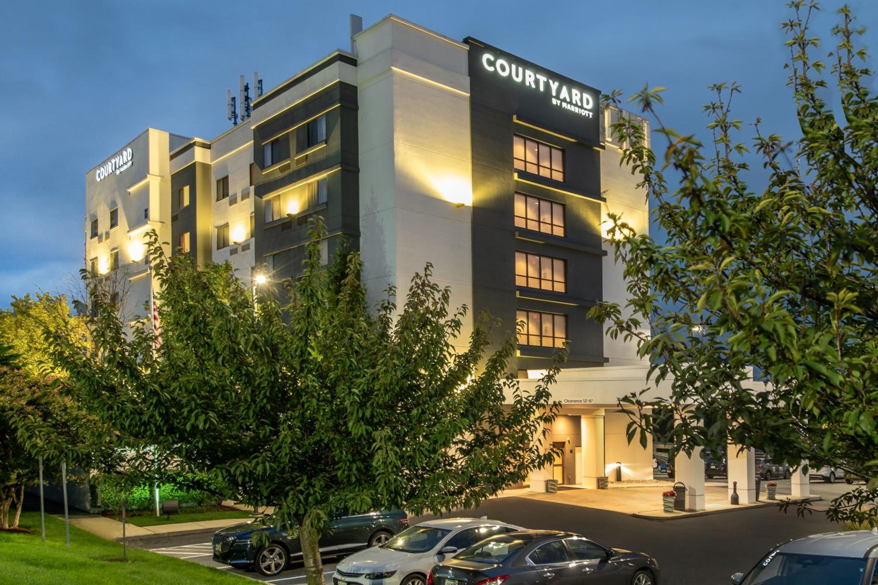 Hagerstown Vacations - Courtyard by Marriott Hagerstown - Property Image 33