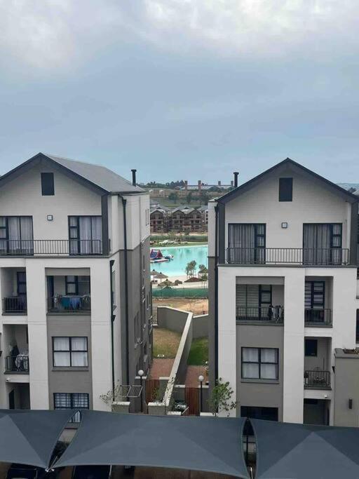 Hotel 3 Elizabeth Place Luxury Penthouse - Beautiful 2 bedroom unit next to the Lagoon with free WiFi - swimming pool gym and restaurant - Perfect for a small fa - Image 1