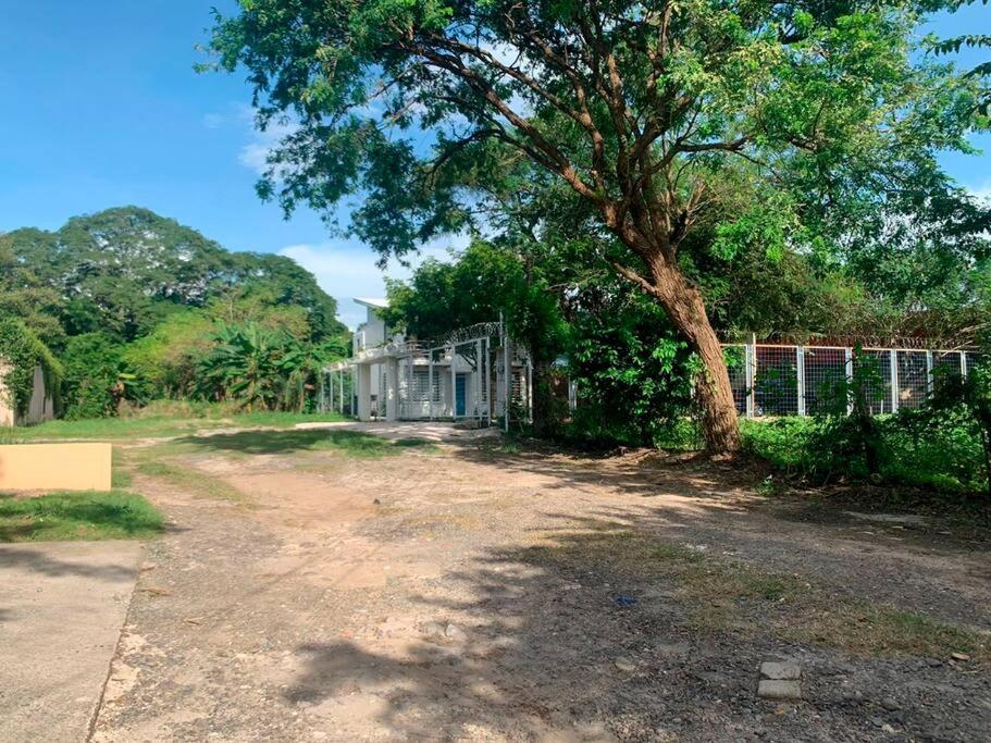 Casa Buda Liberia Cerca del Aeropuerto view 4