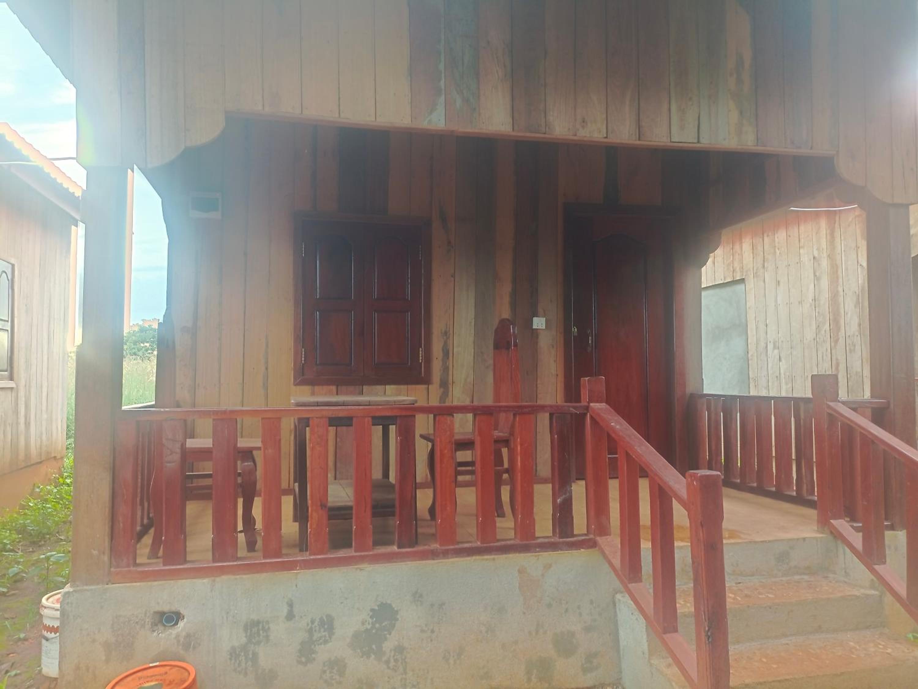Banlung Hill Top House &Trekking