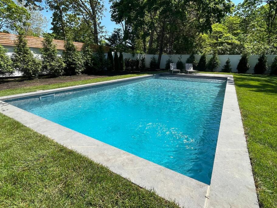 Stylish & Modern Hamptons Cape with Saltwater Pool-5 min to Beach view 3
