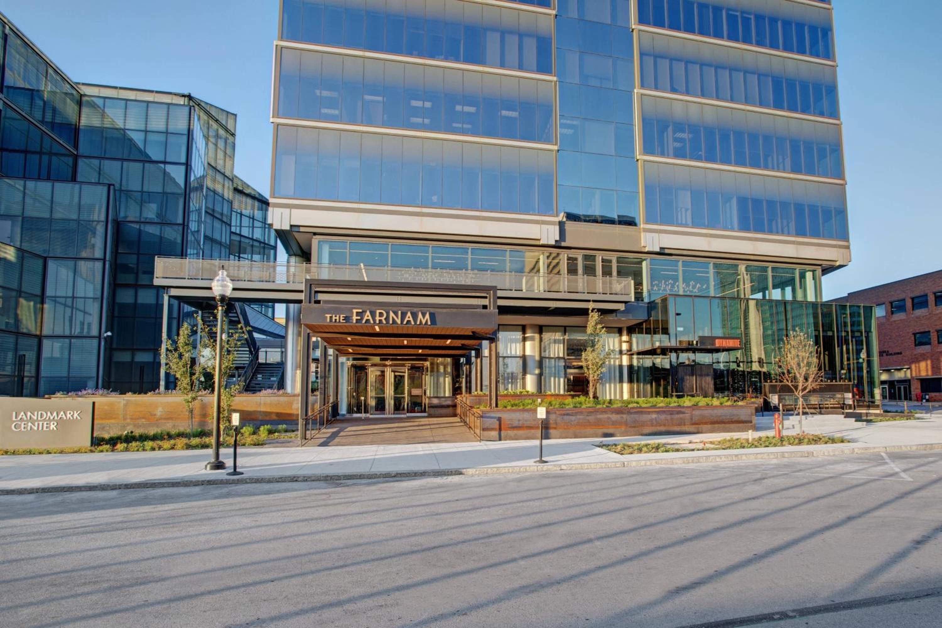 Hotel The Farnam, Autograph Collection - Image 1