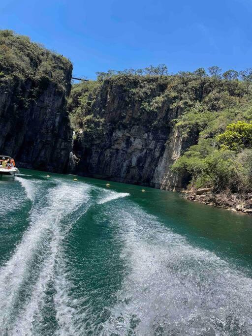 Mansão Exclusiva em Escarpas do Lago