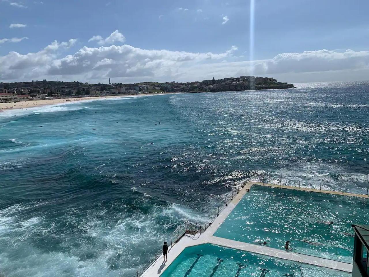 Relaxed 1BR Apartment with Courtyard in Bondi