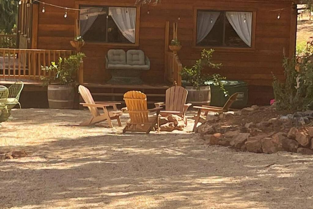 B-B Ranch Cottage~Heart of Gold Country~*HOT TUB* view 4