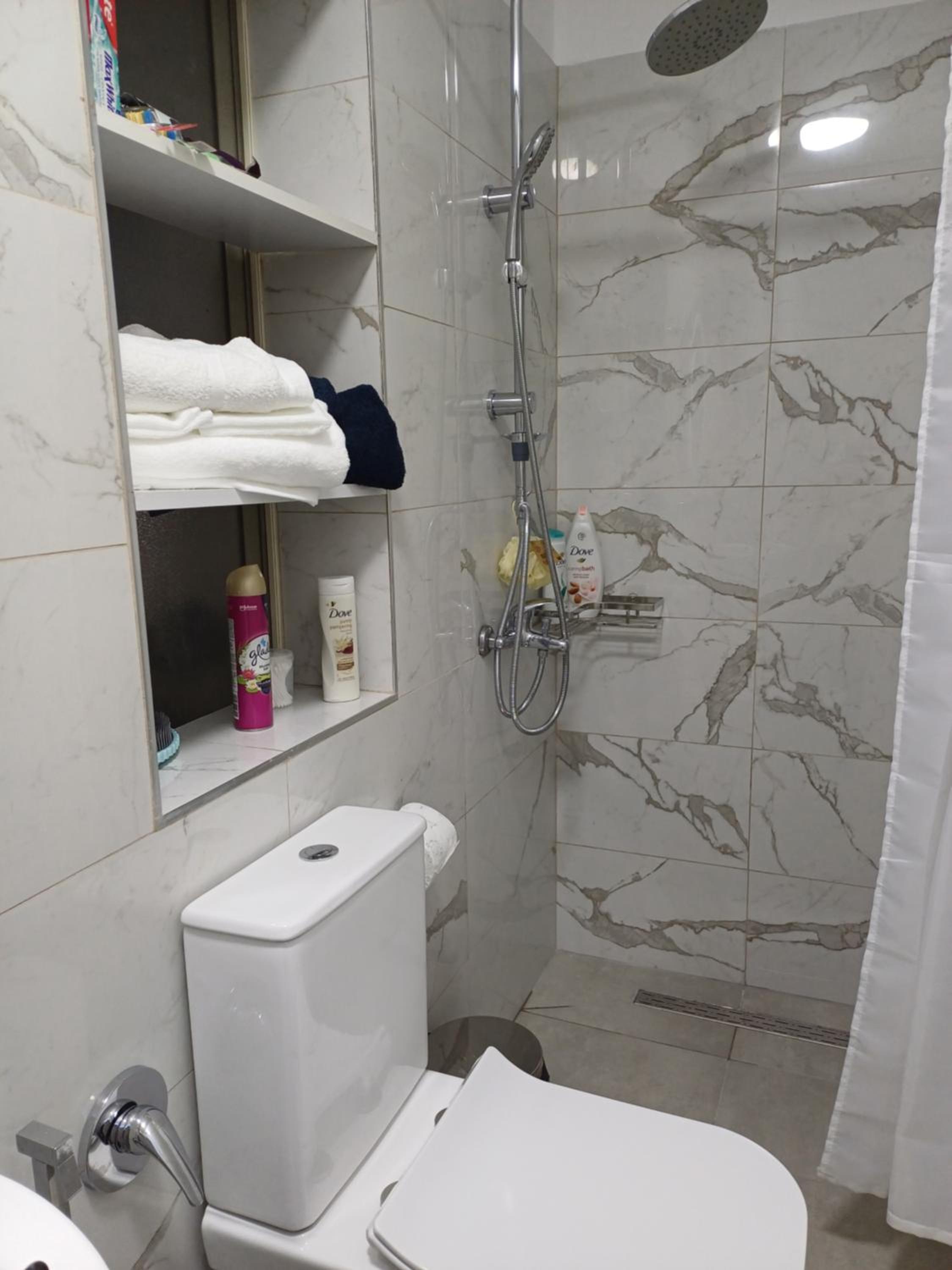 Regis Apartment