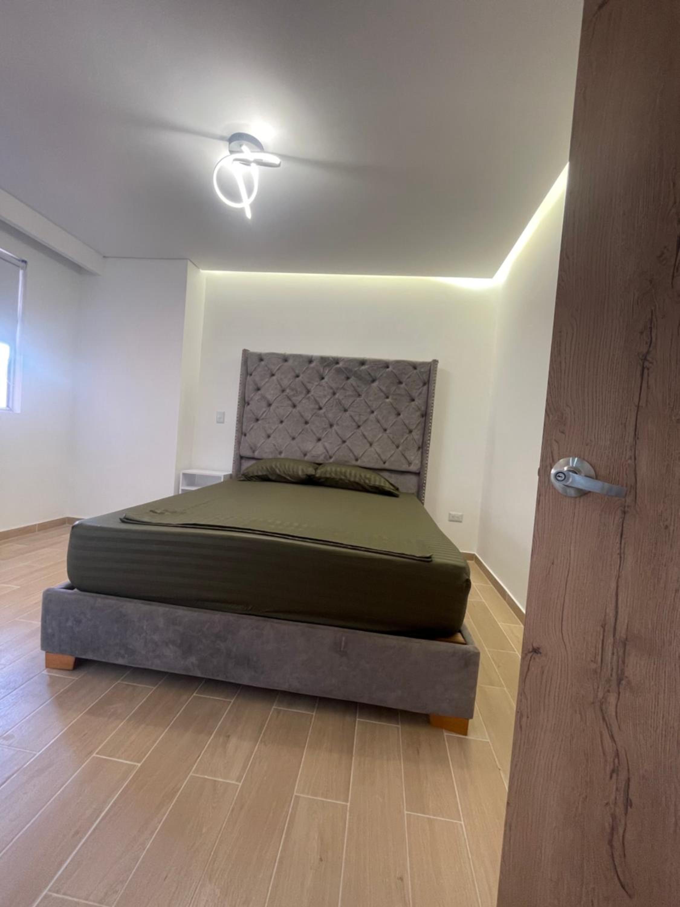 Plazetto Laurles Apartamento bonito de 3 alcobas Parquedero
