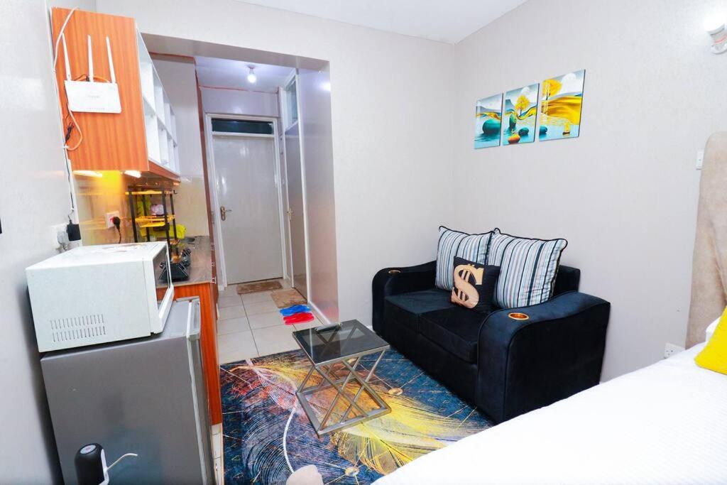 Jossy Authentic Homes