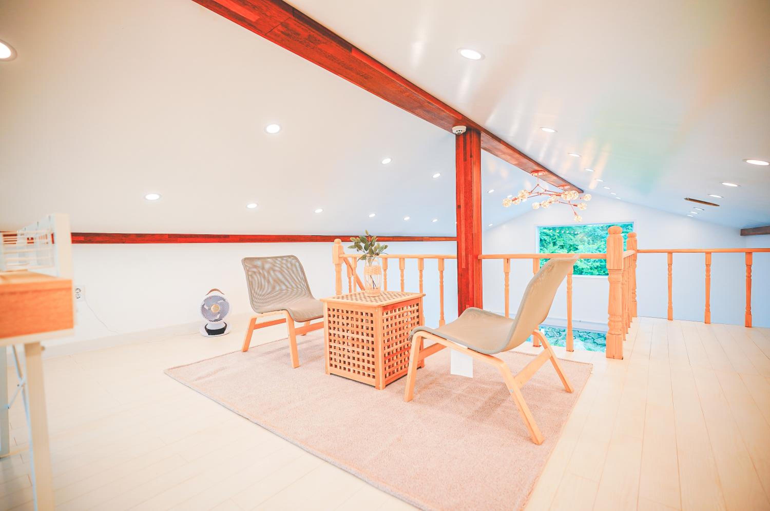 Jeju Love Stay Mint