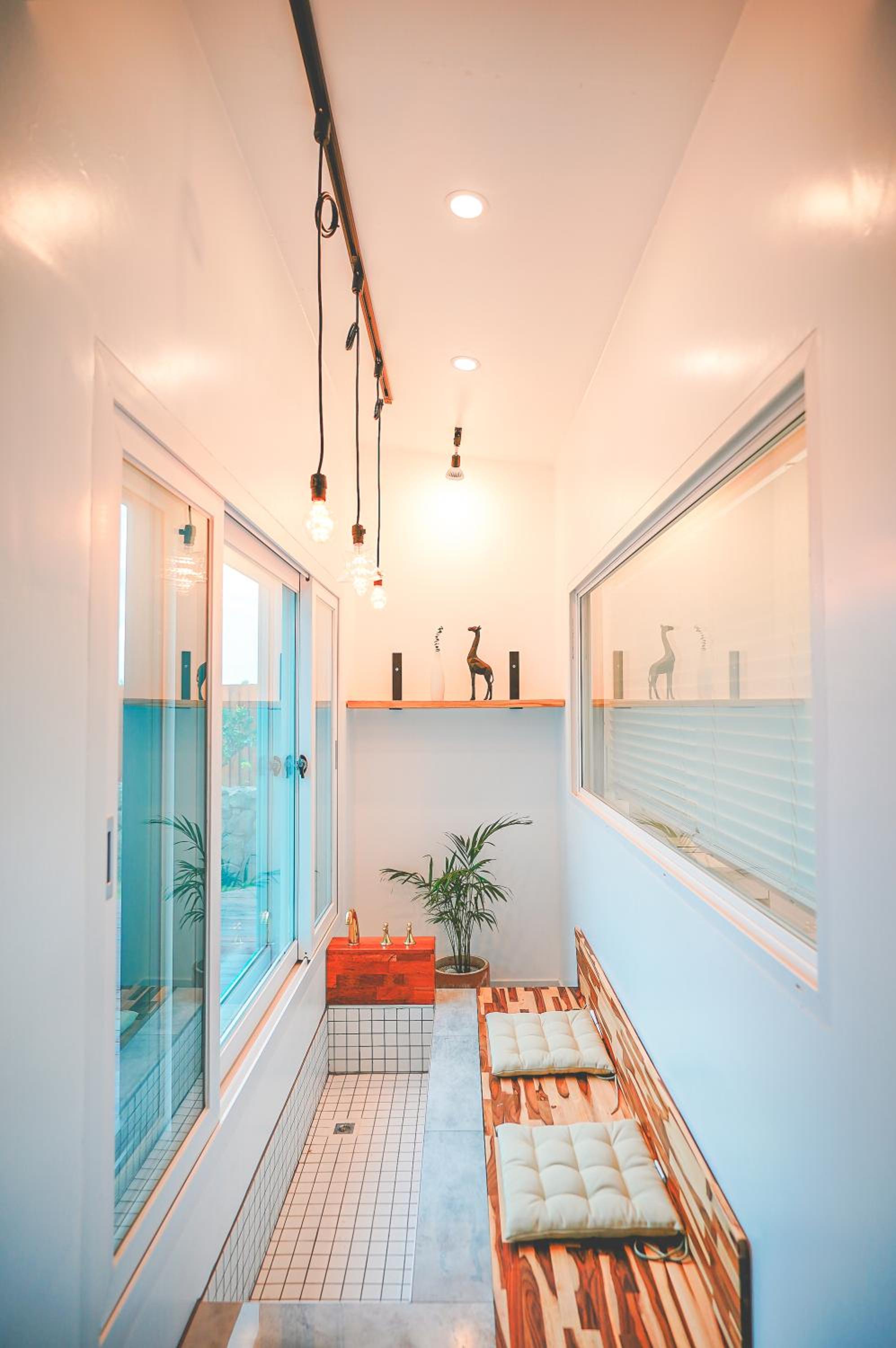 Jeju Love Stay Mint