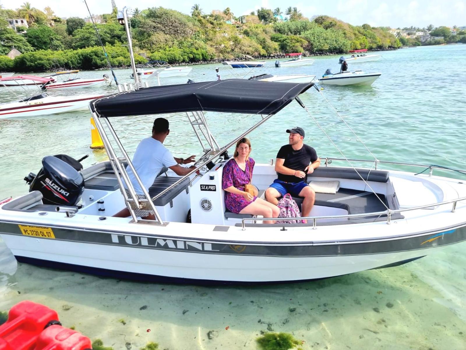 Ile aux cerfs and 5 islands tour photo 2