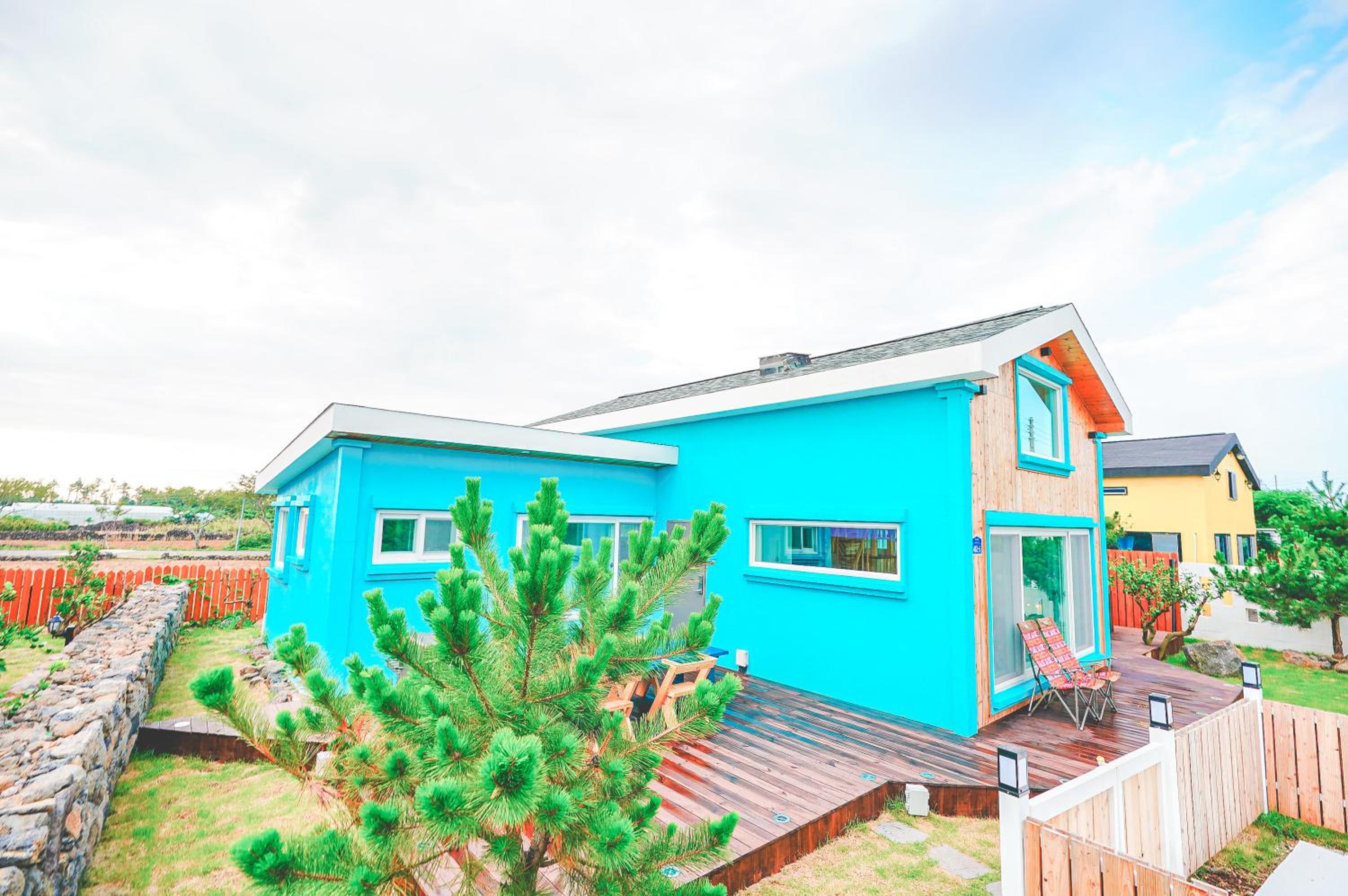 Jeju Love Stay Mint