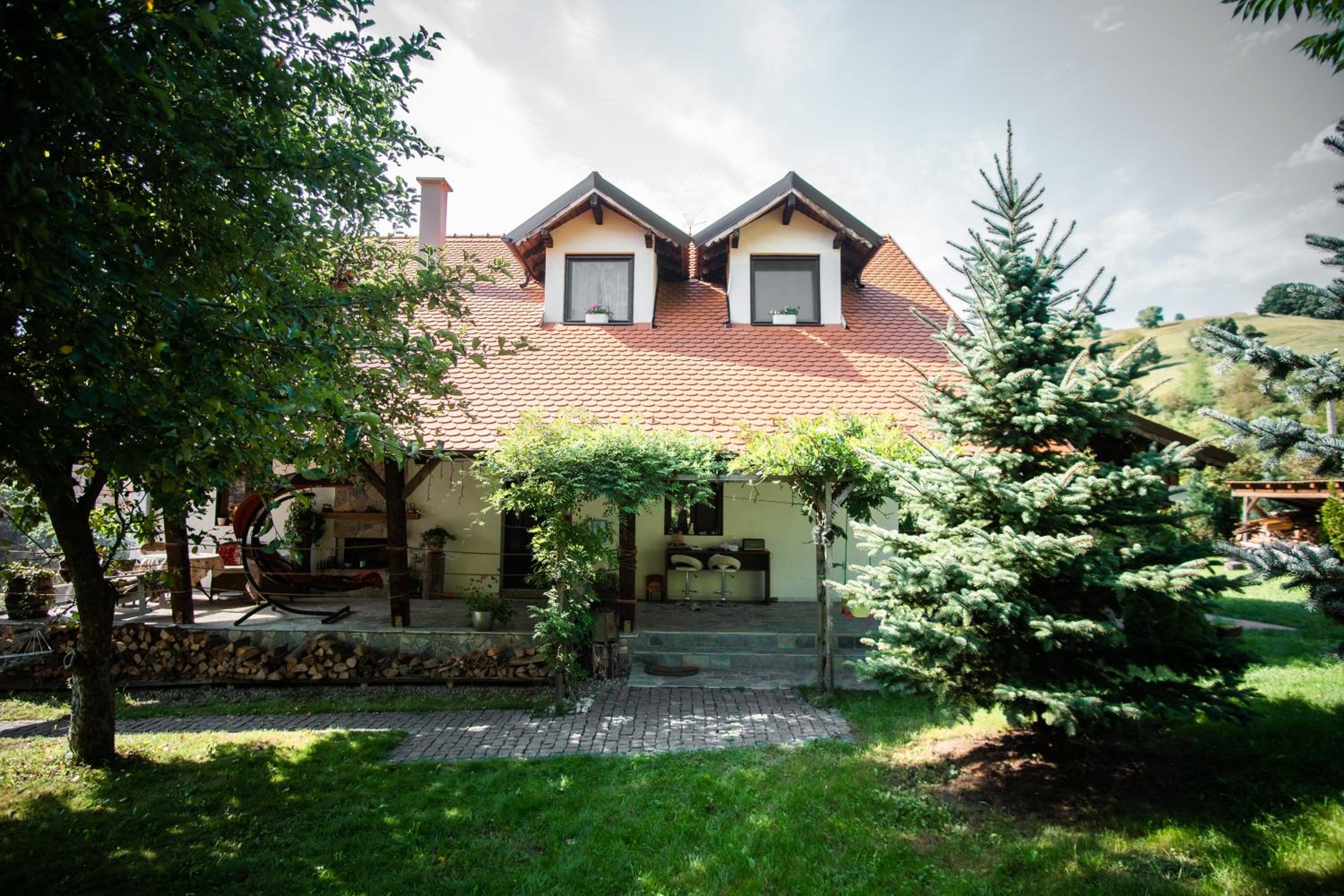 Hotel Petershaus - casa de vacanța și distractie.