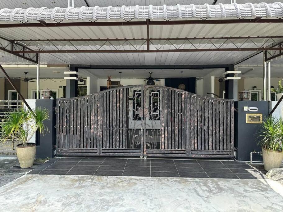 Pa & Ma Kulim Homestay Bandar Putra 4 Bedroom Family Stay photo 1