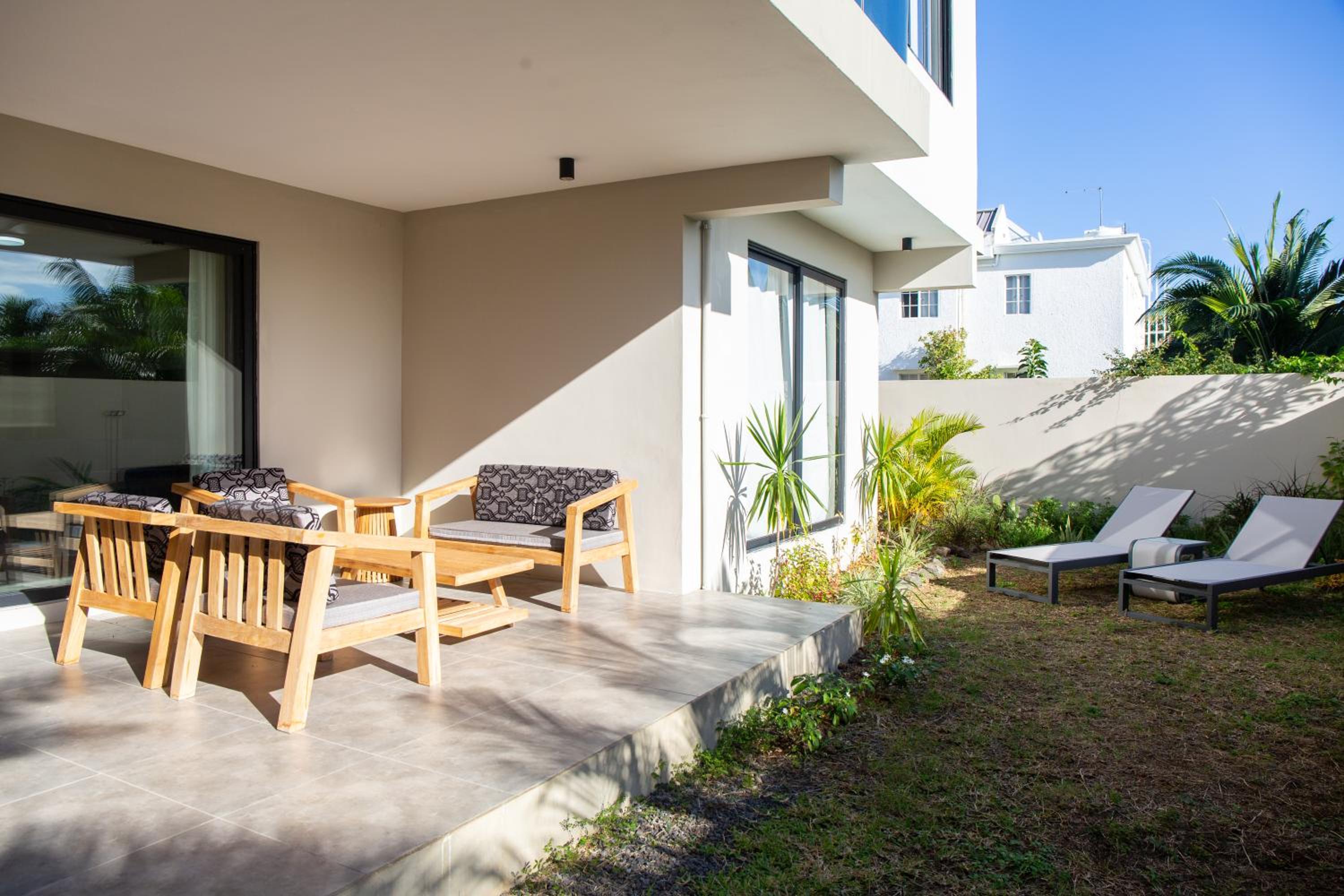 Appartement moderne de 3 chambres avec jardin près de la plage photo 2