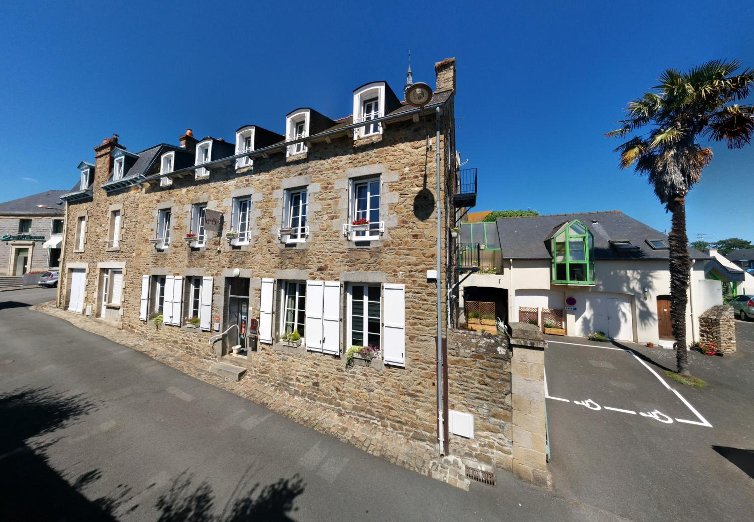 Contact Hôtel - Hôtel Le Lion d'Or Lamballe