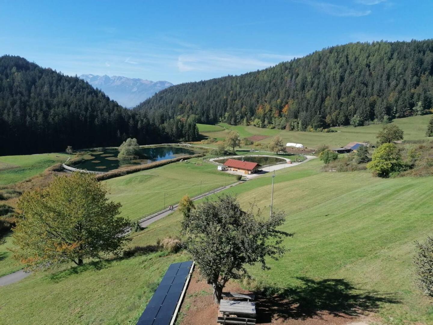 Maso Alpino con vista sulle Dolomiti view 2