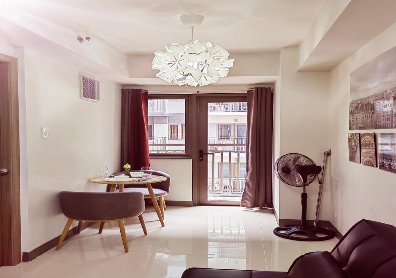 S Residences1 bedroom with balcony near MOA view 3