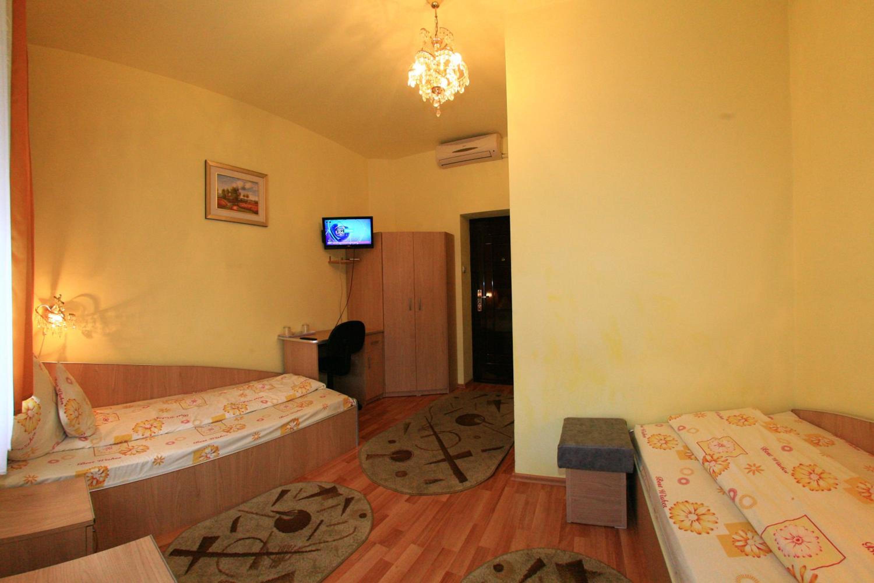 Photo 33