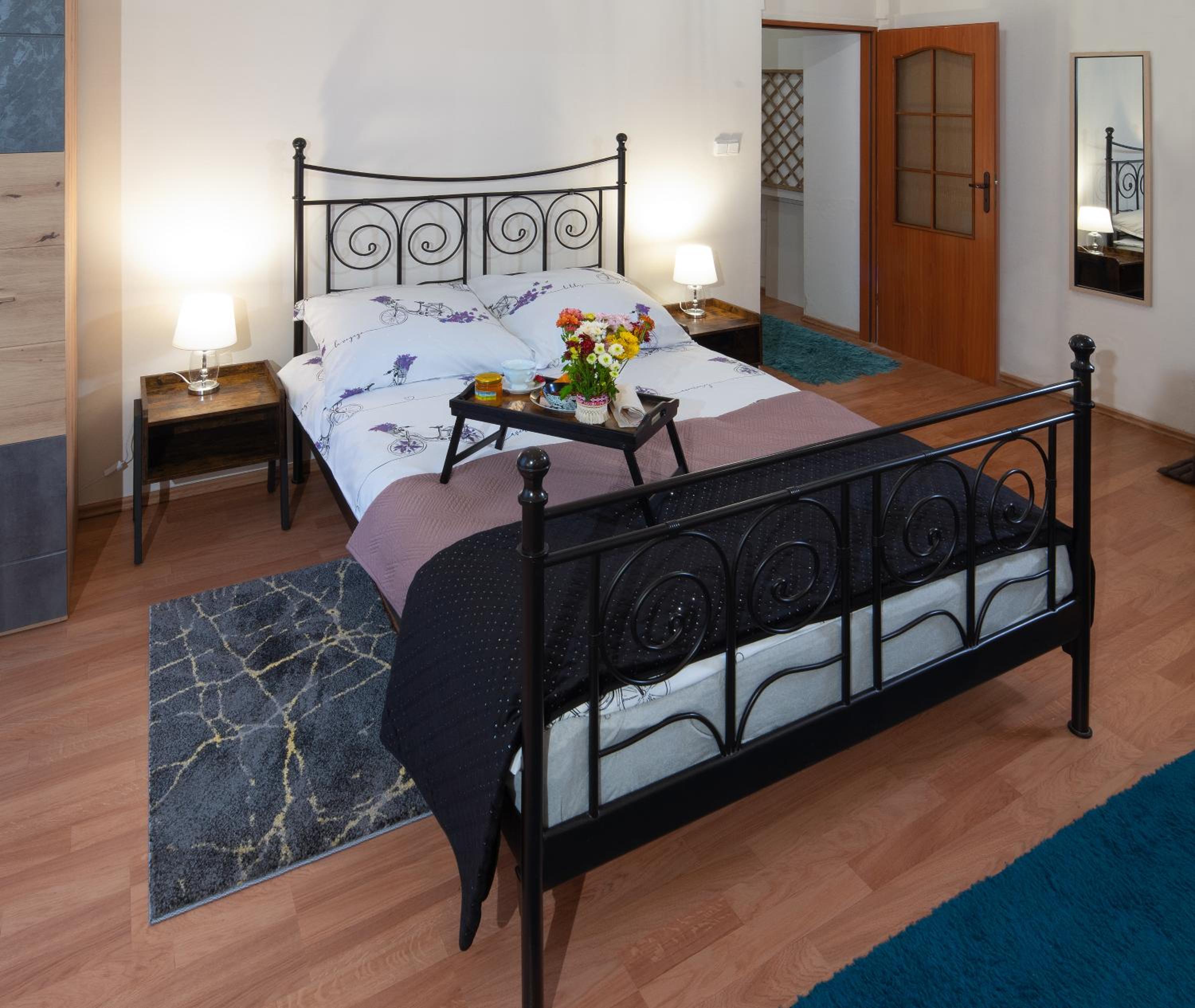 Czar Prowansji - Comfy & Quiet near Rynek&Train Station view 2