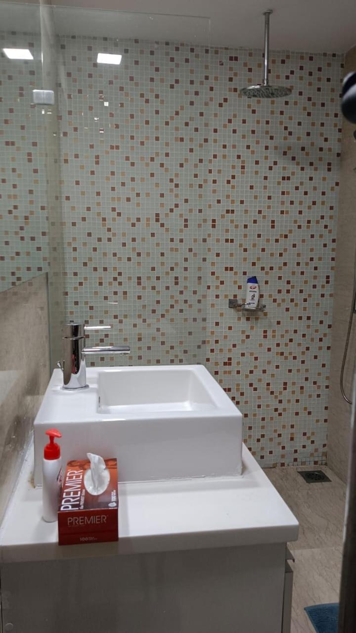 Regalia Suite Studio