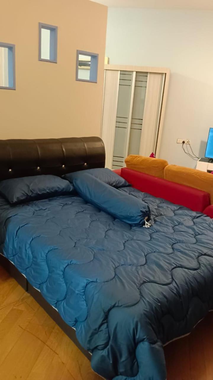 Regalia Suite Studio