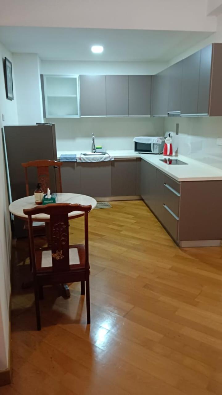 Regalia Suite Studio
