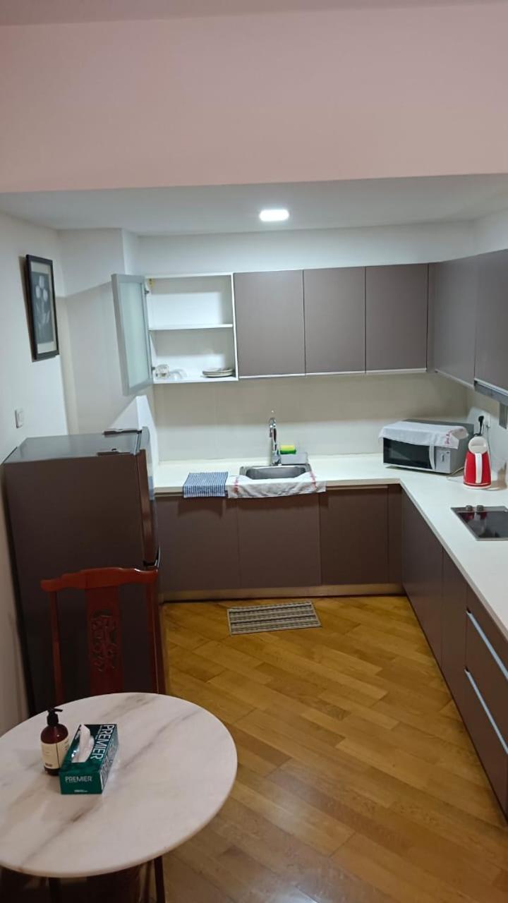 Regalia Suite Studio