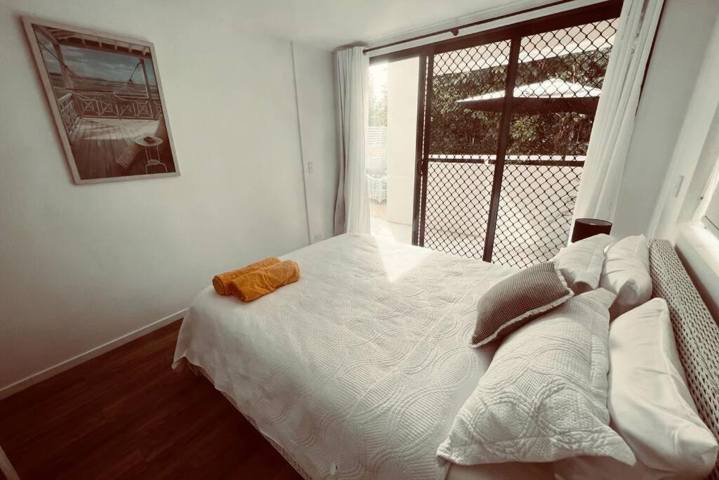 Beach Pad Private Town house Sea Views Dual living 5 Beds