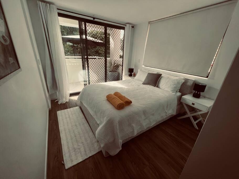 Beach Pad Private Town house Sea Views Dual living 5 Beds