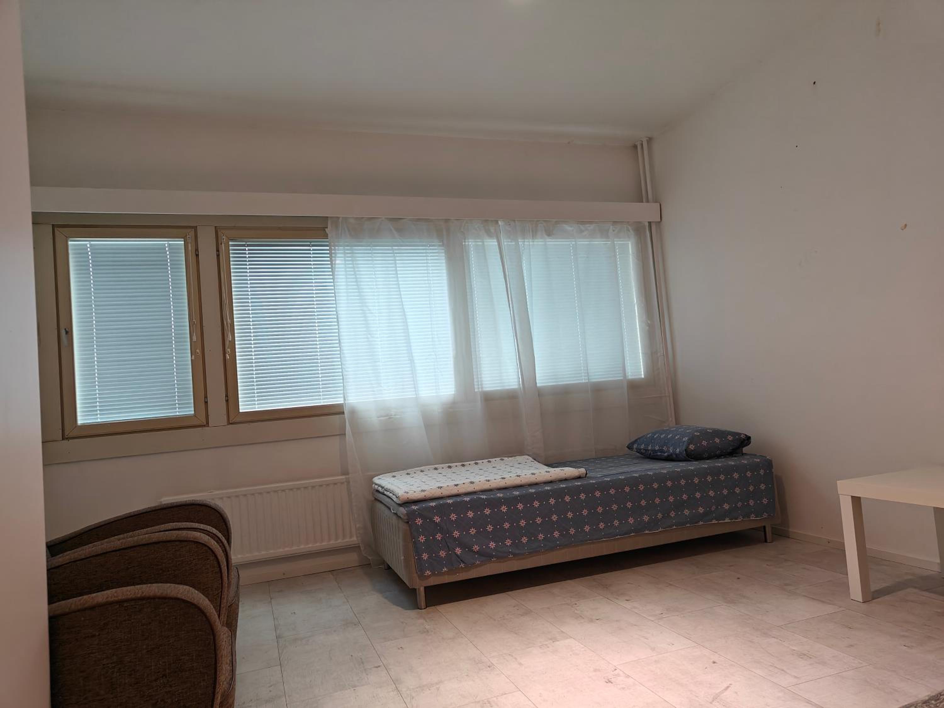 Pet-friendly 4 Bed Apt in Turku with Park views view 2