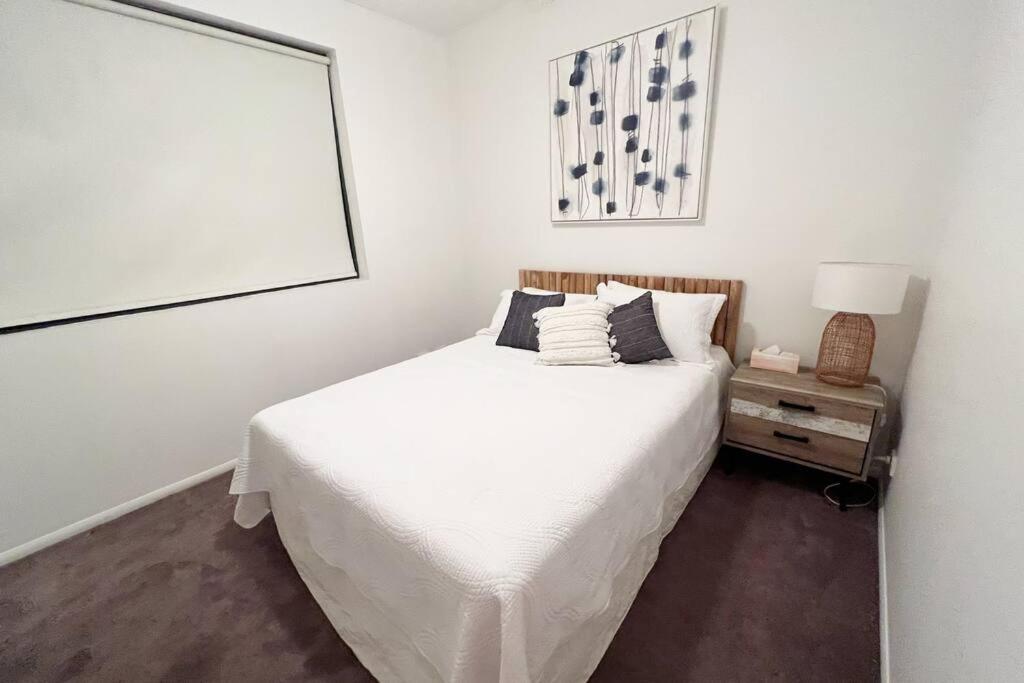 Beach Pad Private Town house Sea Views Dual living 5 Beds