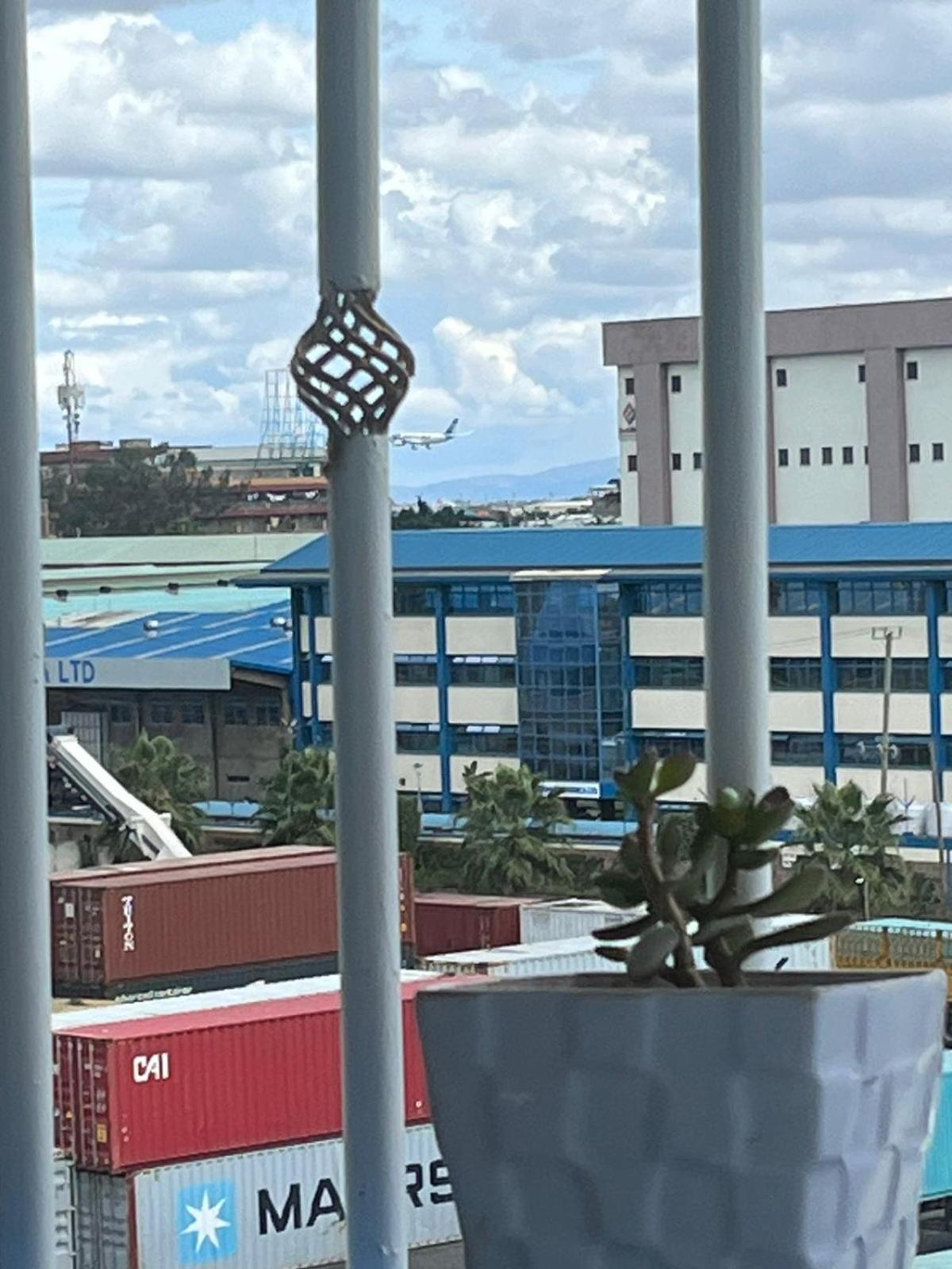TCR Residences at Kings Millennium- 3Bdrm Apts, All Ensuite, 7km to JKI Airport, 7km to CBD view 5