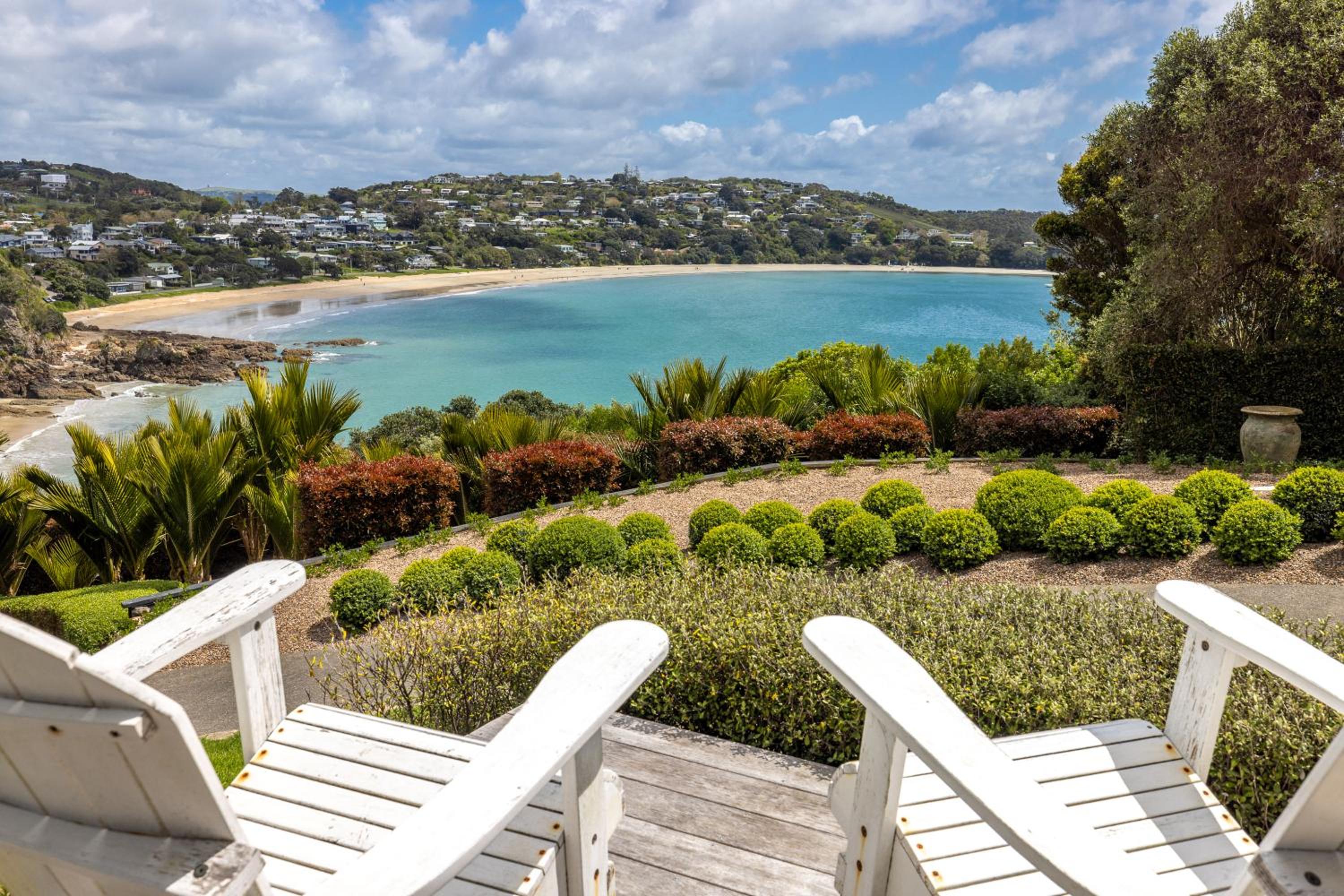 Smiths Cottage - Stay Waiheke view 5