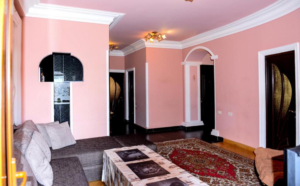 Angel Apartments