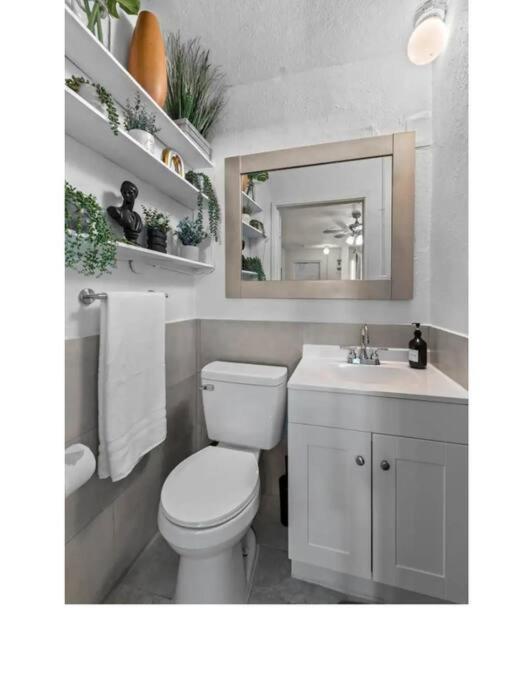 Inviting Oasis - Cozy, Spotless, and Comfortable Room view 5