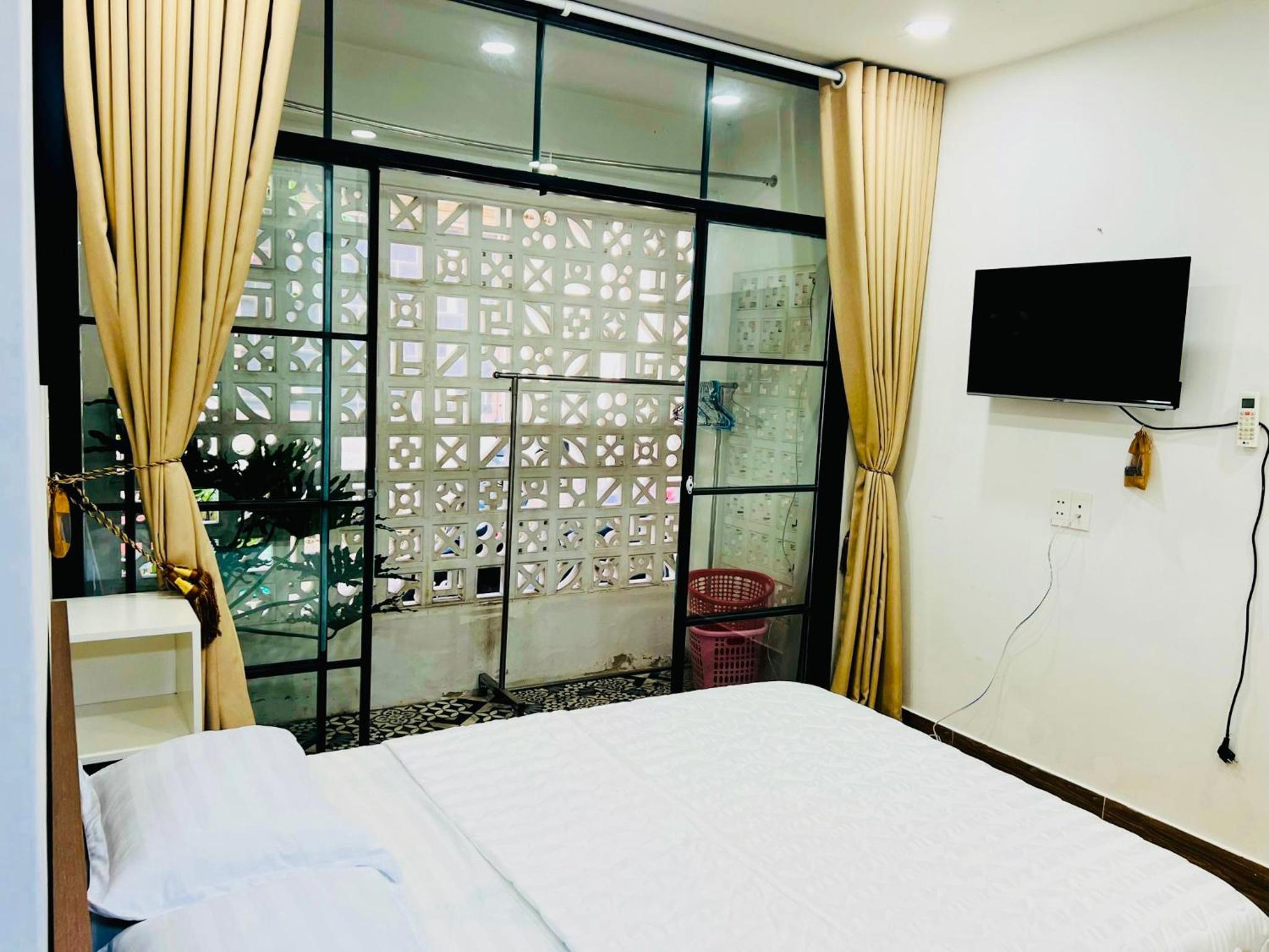 Moon house- Downtown Saigon D1- 3 Bedrooms