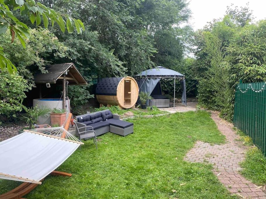 Ferien-Villa direkt am Rhein Sauna/Whirlpool
