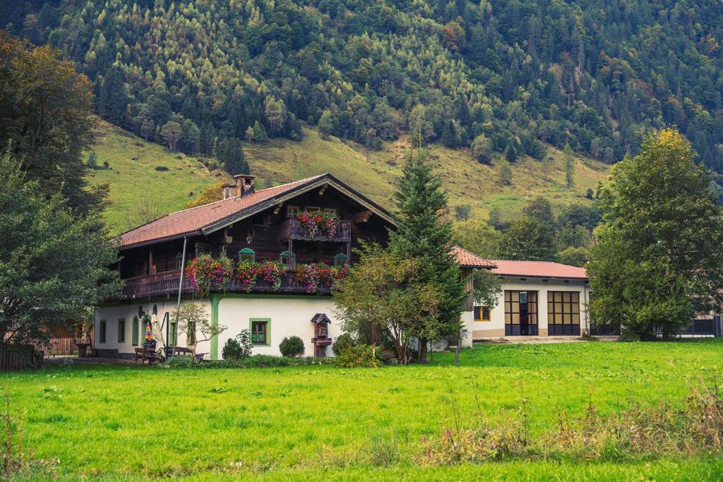 Hirzbachgut
