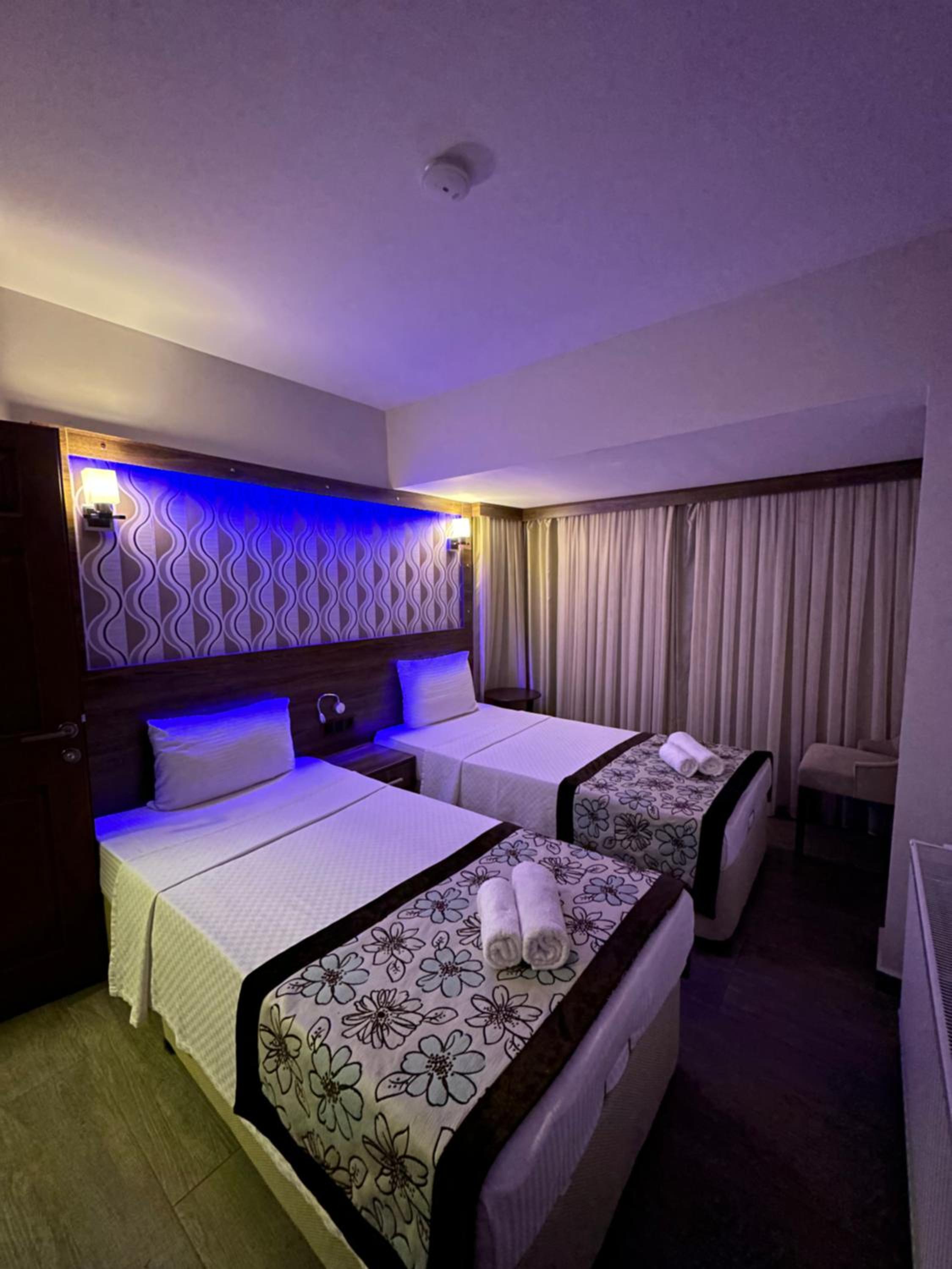 Dolphin Apart Hotel — photo 139