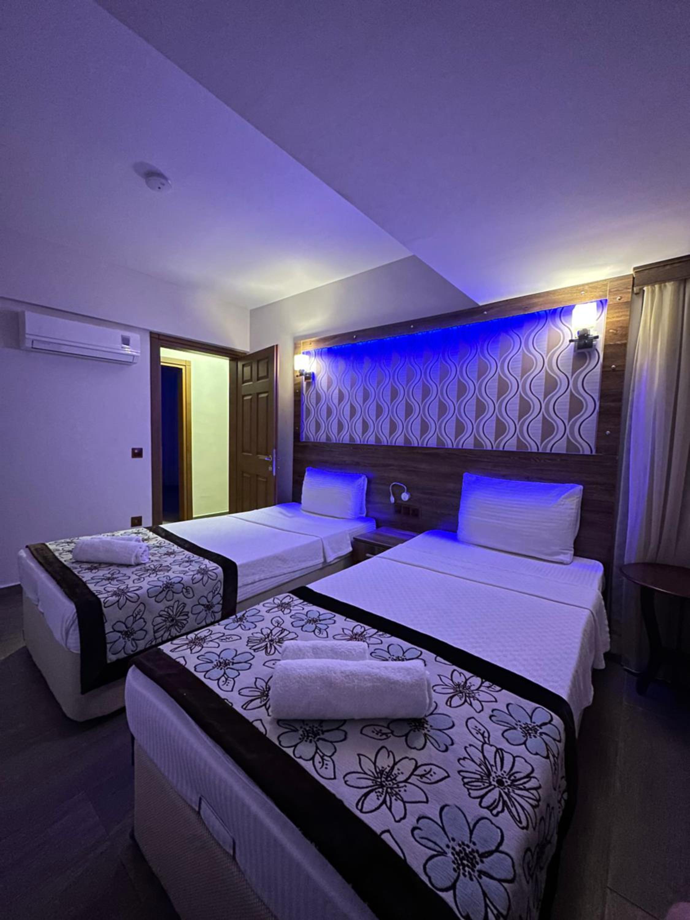 Dolphin Apart Hotel — photo 91